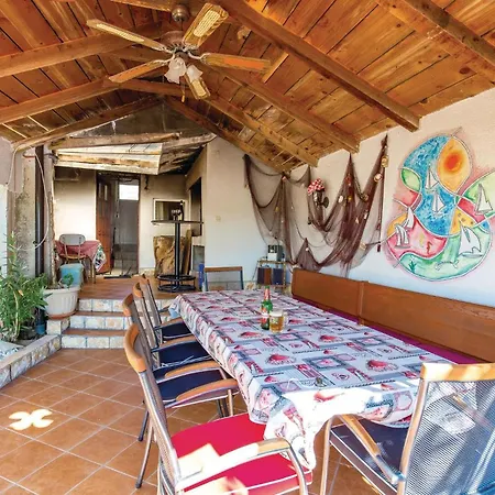 1 Bedroom Pet Friendly In Apartament *