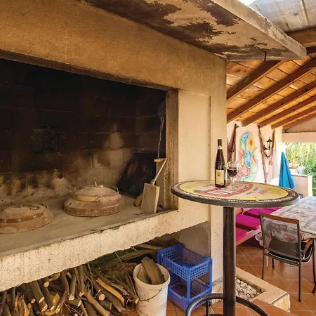 1 Bedroom Pet Friendly In