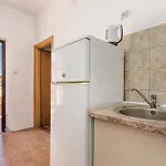 Pet Friendly In * Dinjiška